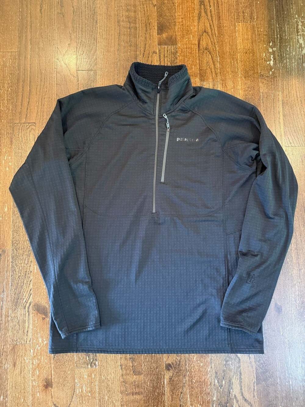 Patagonia R1 Half Zip Fleece Pullover Size L Black Grid Thermal